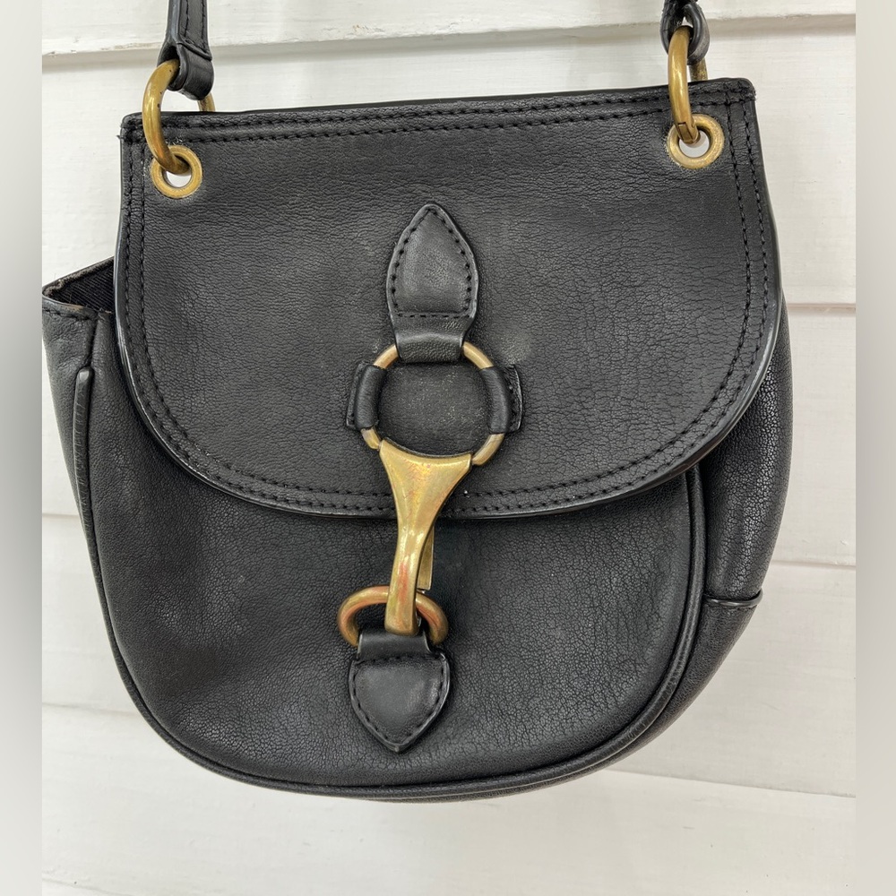 Leather crossbody pouch
